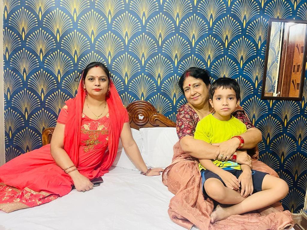 Maa Gauri Paying Guest House Варанаси Экстерьер фото
