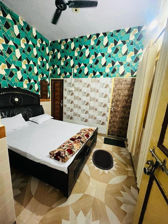 Maa Gauri Paying Guest House Варанаси Экстерьер фото